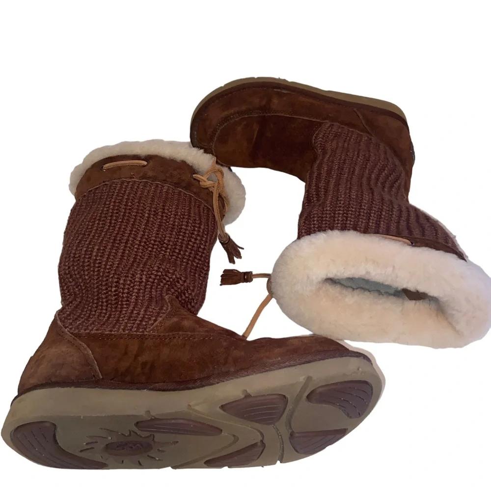 UGG Australia Suburb Boots Womens Size 6 Leather Suede Crochet Knit Fur Sherpa